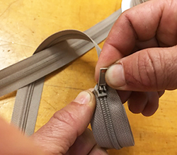 installing zipper sliders for cushions